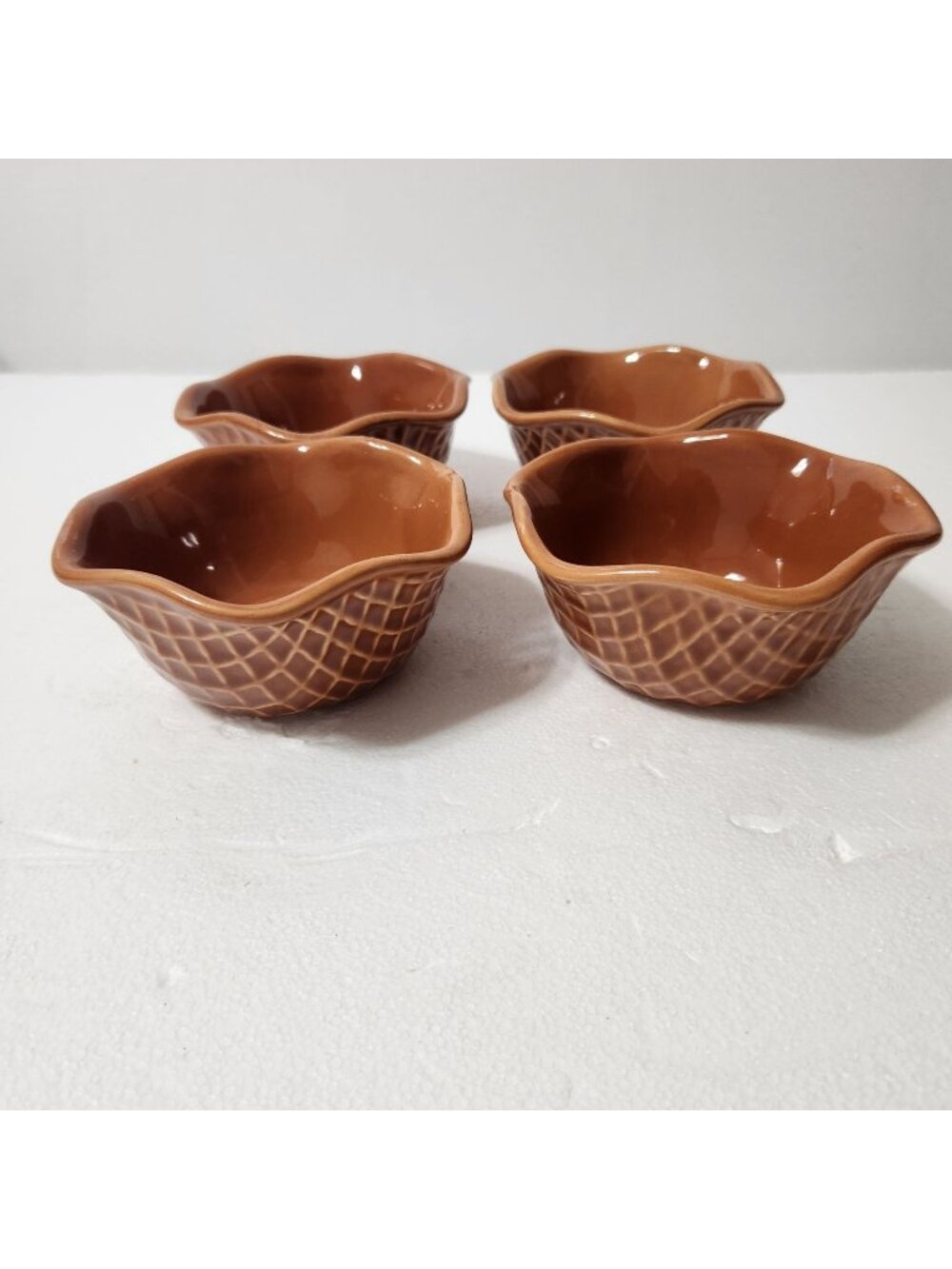 Set Of 4 Ceramic Waffle Cone-Shaped Brown Dessert Bowls